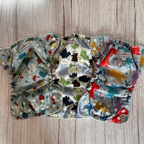 Size 1 AppleCheeks Apple Cheeks Cloth Diaper Covers Fit 7 - 20 Pounds - Lot 3 - Picture 1 of 4